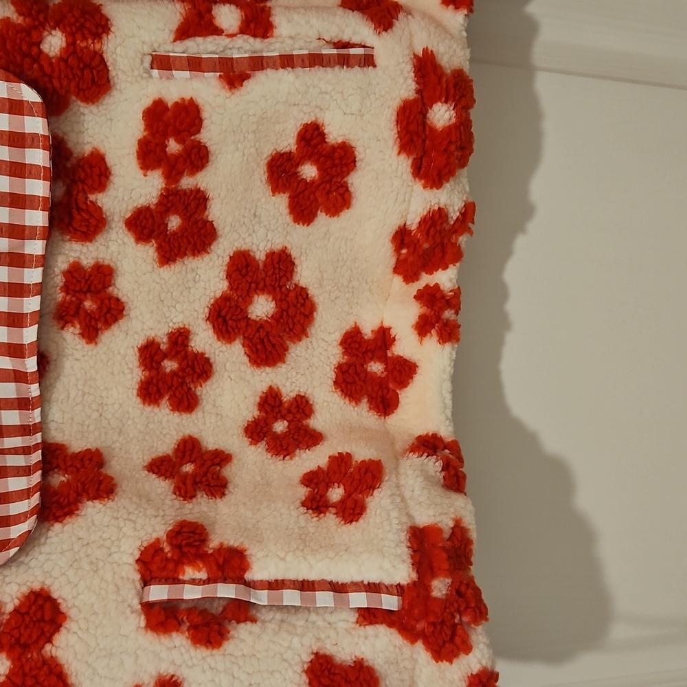 DAVI & DANI Red Floral Fleece Jacket - Picture 3 of 9